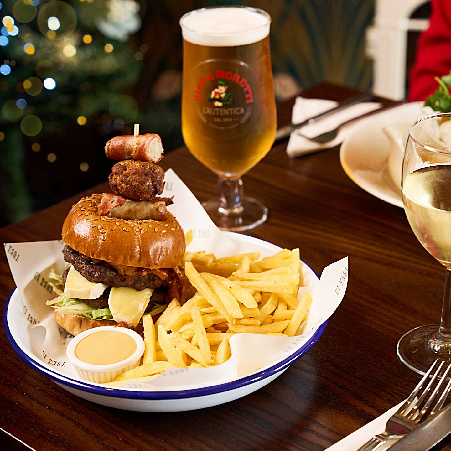 Festive Lunch & Dinner at The Pear Tree Cleethorpes in Humberston